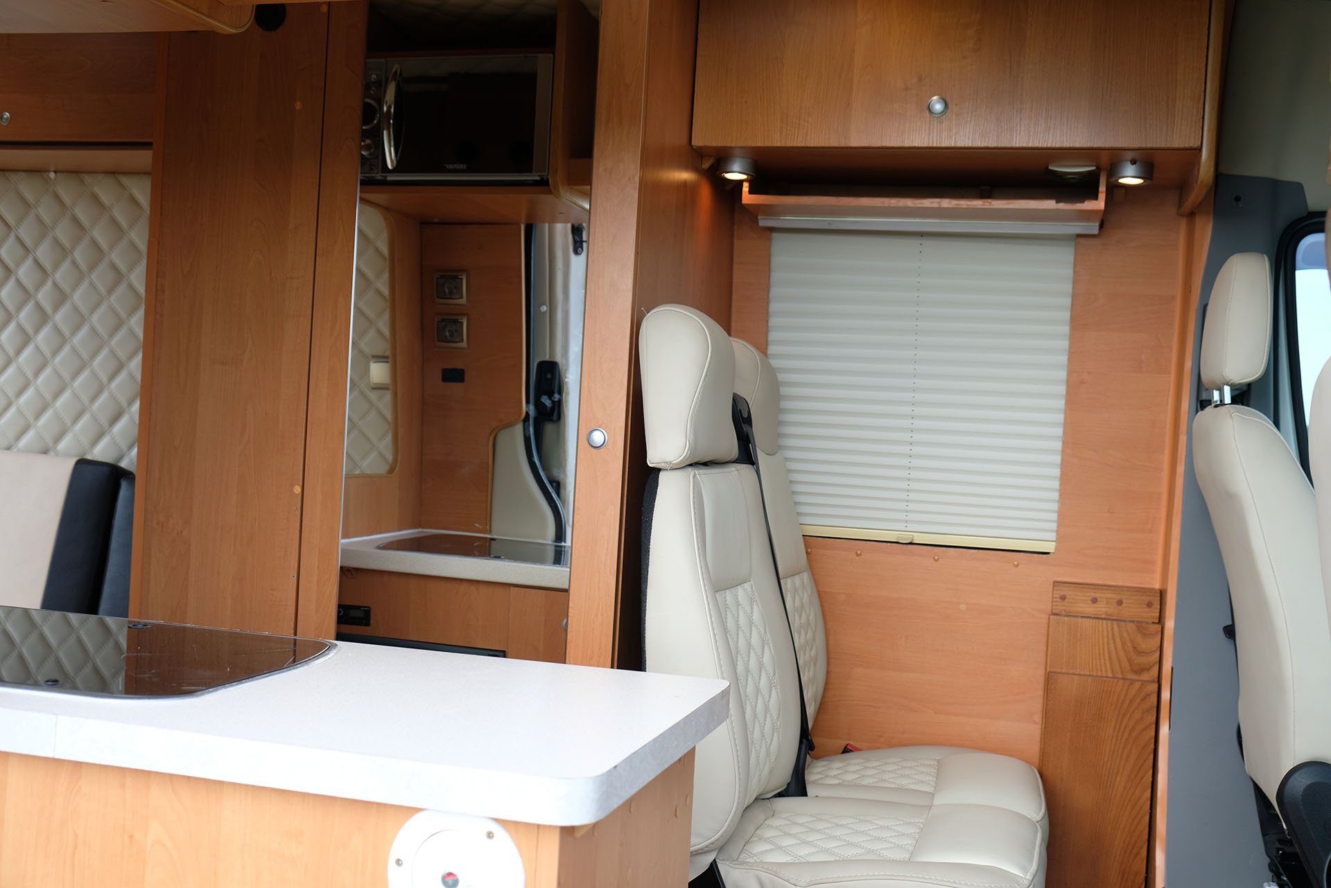 kamper_sprinter_19.jpg