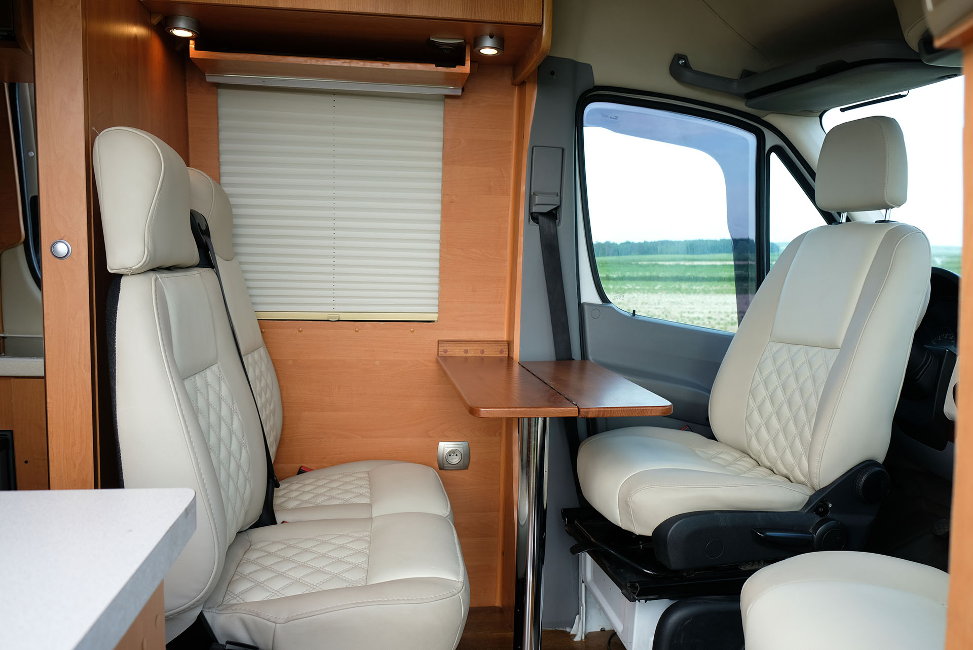kamper_sprinter_4.jpg