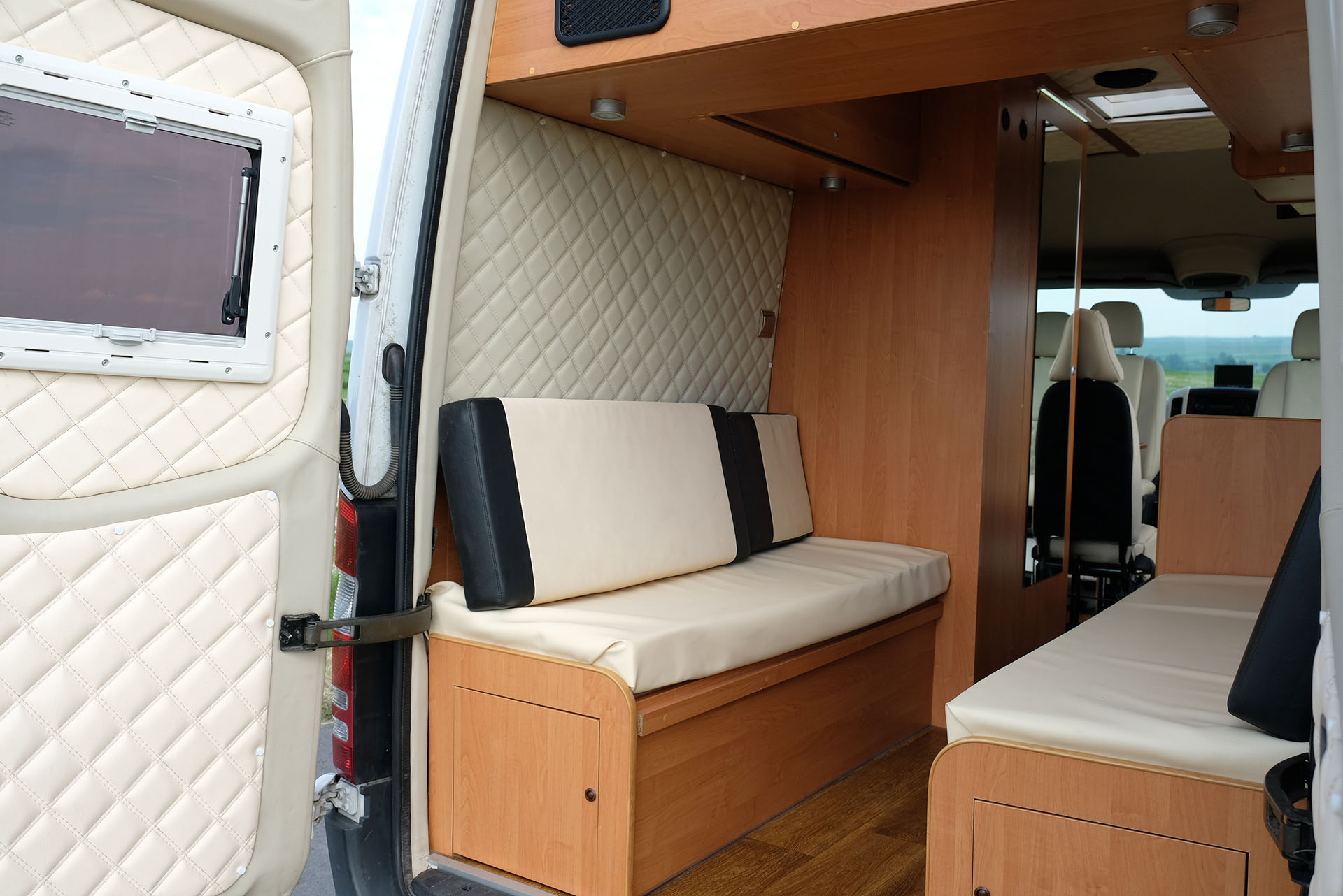 kamper_sprinter_7.jpg